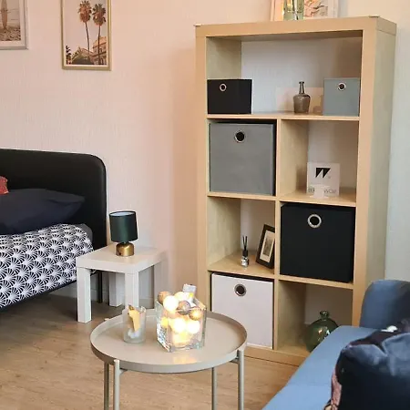Kaan Avec Terasse 5mn Basel Airport Apartmán *